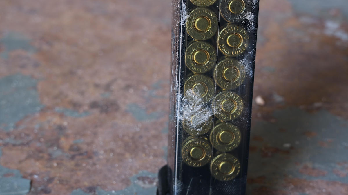 AllOutdoor Review: Elite Tactical Systems Carbon Smoke G19 Magazines