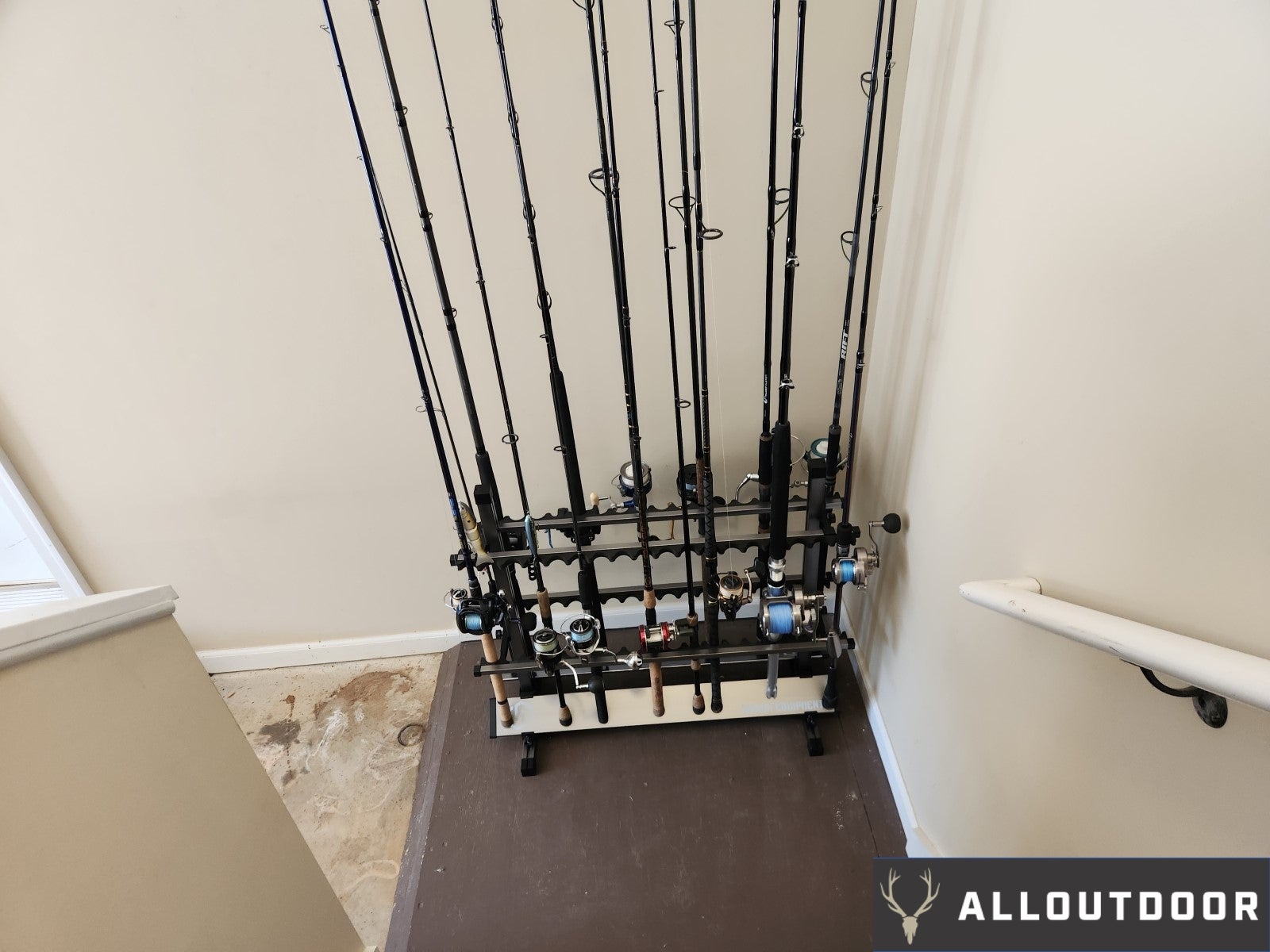 AllOutdoor Review - Savior Equipment Aluminum Fishing Rod Rack