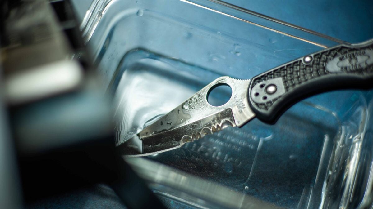 AllOutdoor Review: Spyderco Delica 4 Restoration - "Gas Station Special"