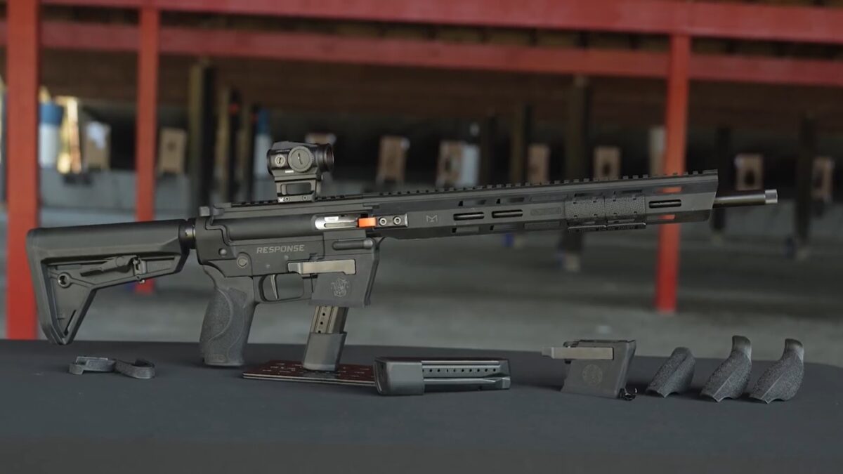 Smith & Wesson Response 9mm Carbine w M&P & G17/G19 FlexMag Kits Smith & Wesson Response 9mm Carbine w M&P & G17/G19 FlexMag Kits