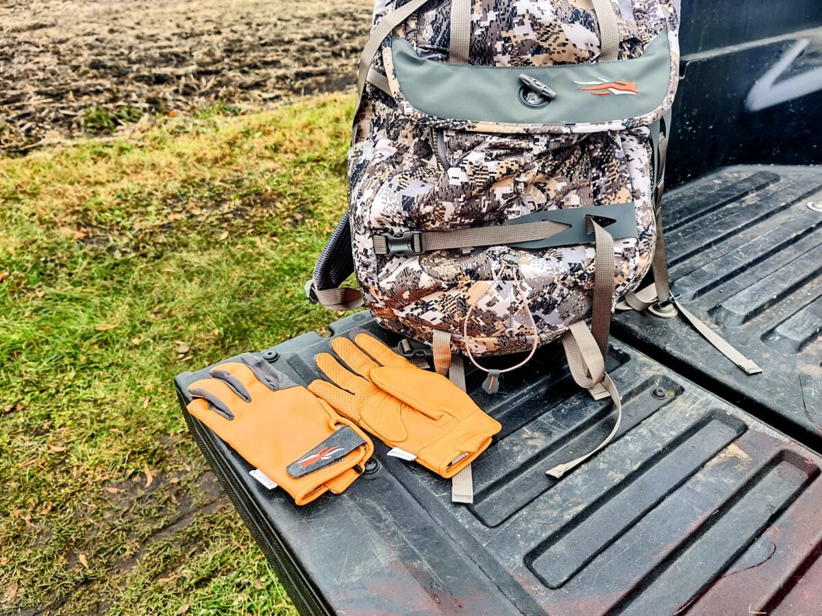 Home on the Range #059: Sitka Gunner Windstopper Glove - Tan