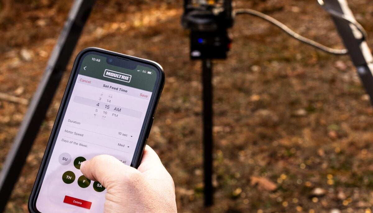 Moultrie Announces 6 New Feeder Products for Wildlife Management Moultrie Announces 6 New Feeder Products for Wildlife Management