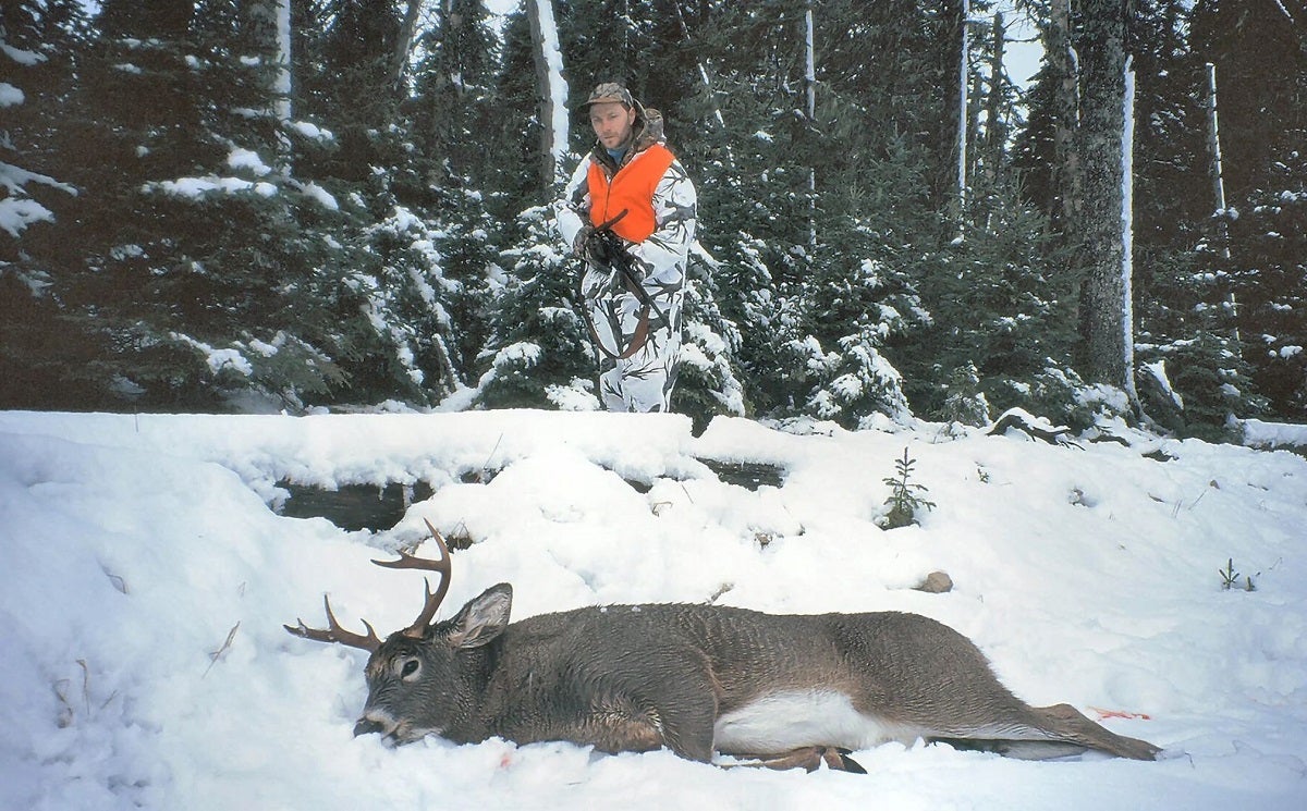 Bagging Big Antlers: Tips for Hunting Elusive Bucks