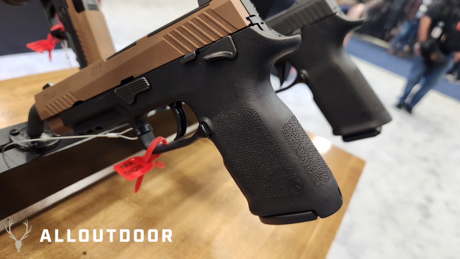 [NRAAM 2024] Magpul EHG SG9 Grip – SIG P320