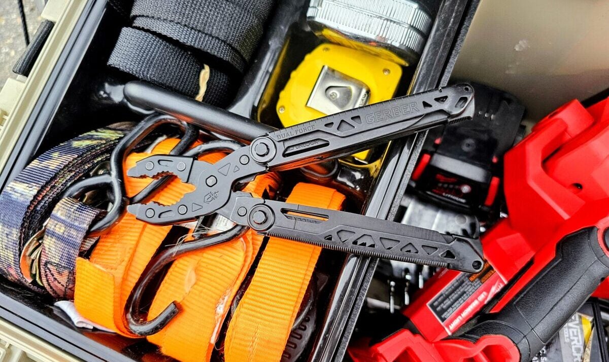 AllOutdoor Review: Gerber Dual-Force Multi-Tool (Black) – Clutch Strength AllOutdoor Review: Gerber Dual-Force Multi-Tool (Black) – Clutch Strength