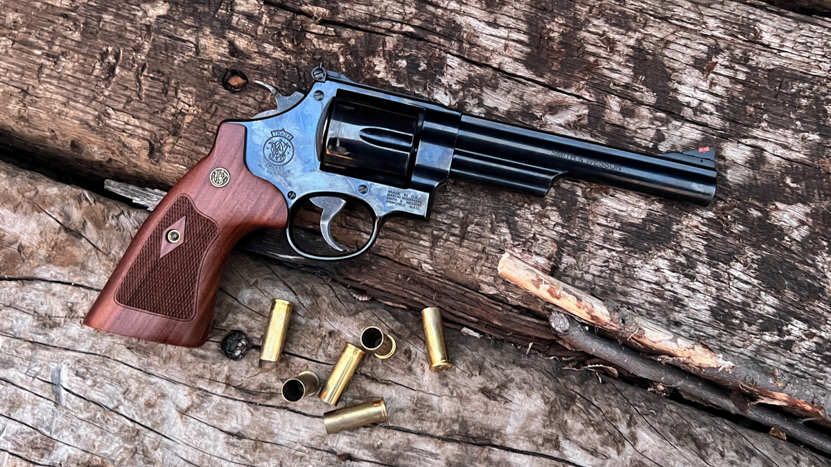 Curious Relics #096: The Legacy Soldiers On – Smith & Wesson Model 29 Curious Relics #096: The Legacy Soldiers On – Smith & Wesson Model 29