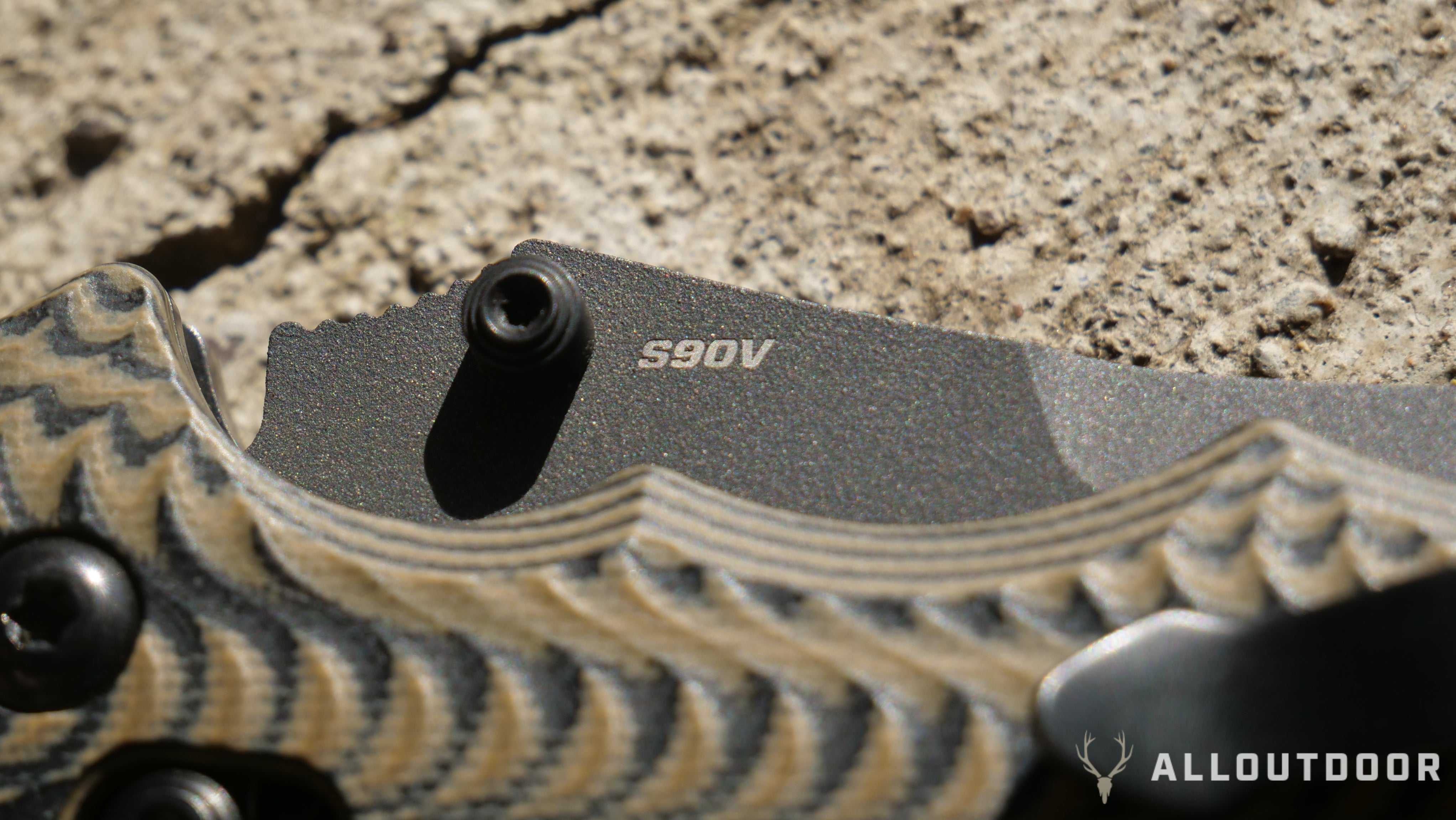 AllOutdoor Review: Benchmade Mini Bedlam Scimitar Tactical Folder