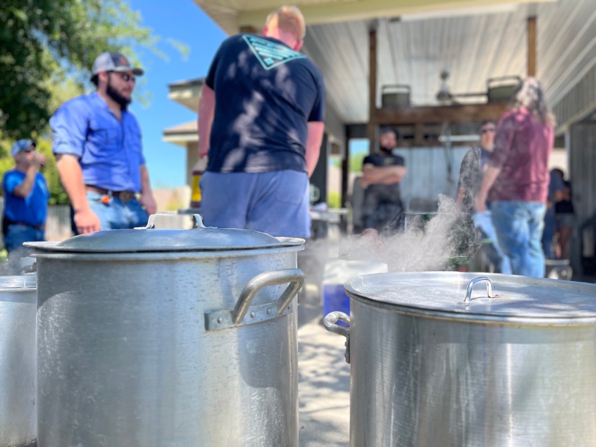 How to Build a Seafood Table - Come Get Ya Boil On!