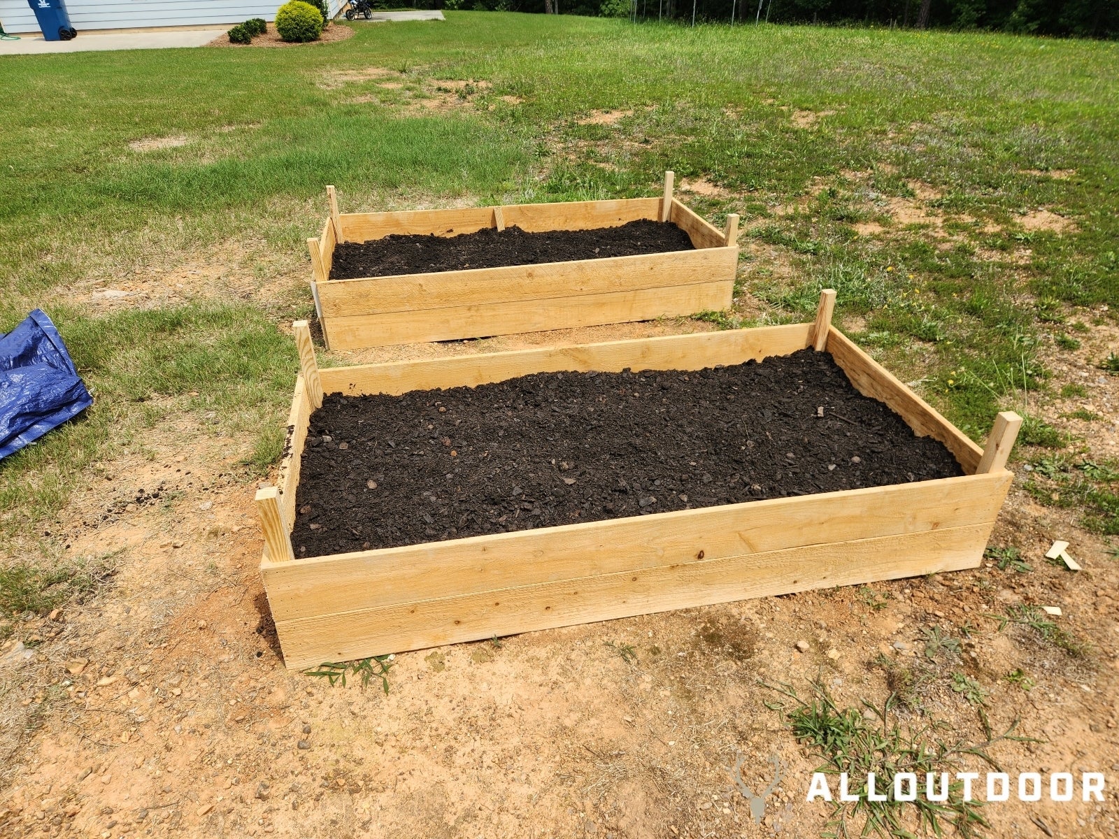 How to Build your own Raised Bed for your Homestead