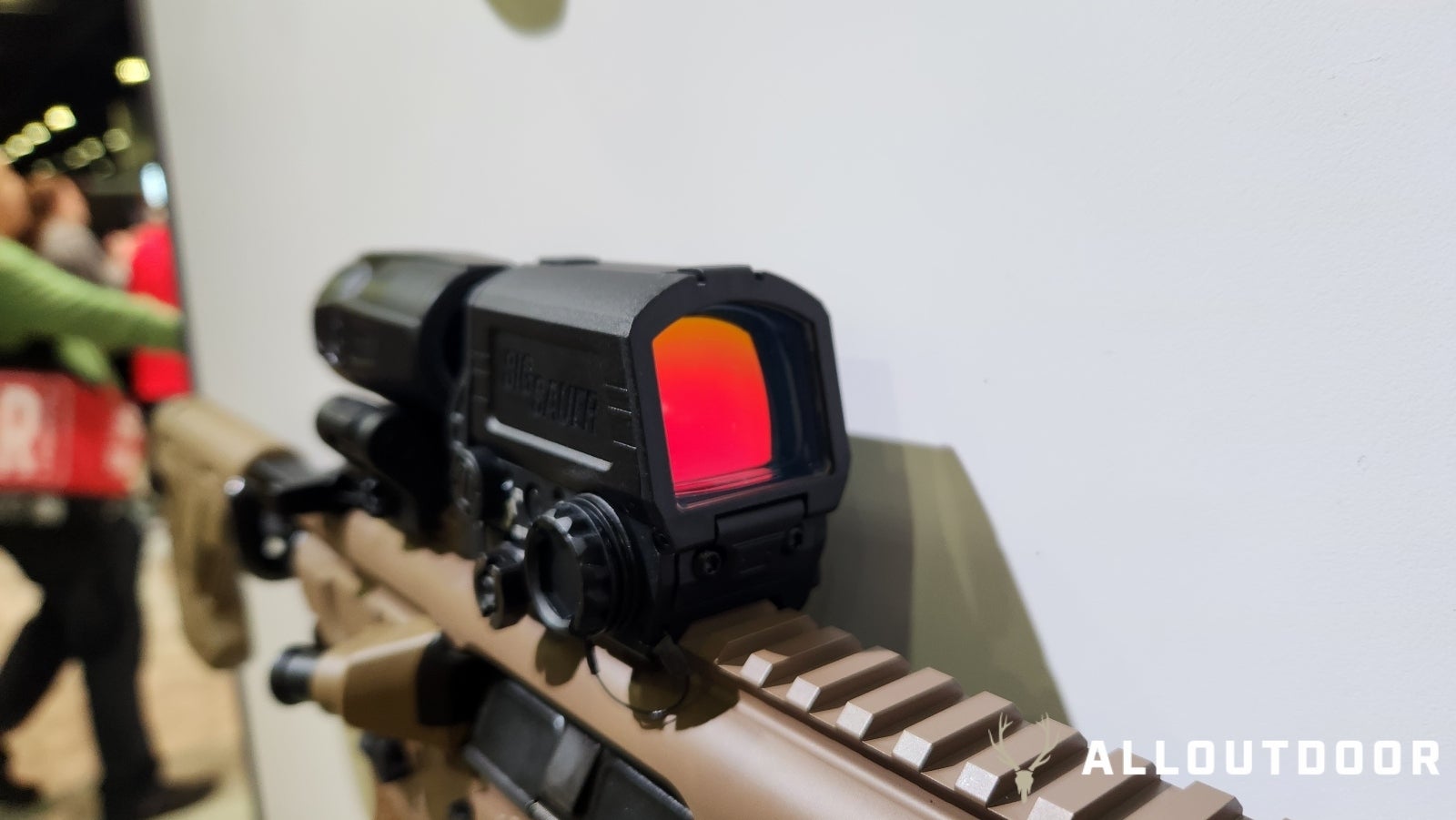 [NRAAM 2025] The Romeo 8T AMR – SIG’s Ultimate Magnified Red Dot
