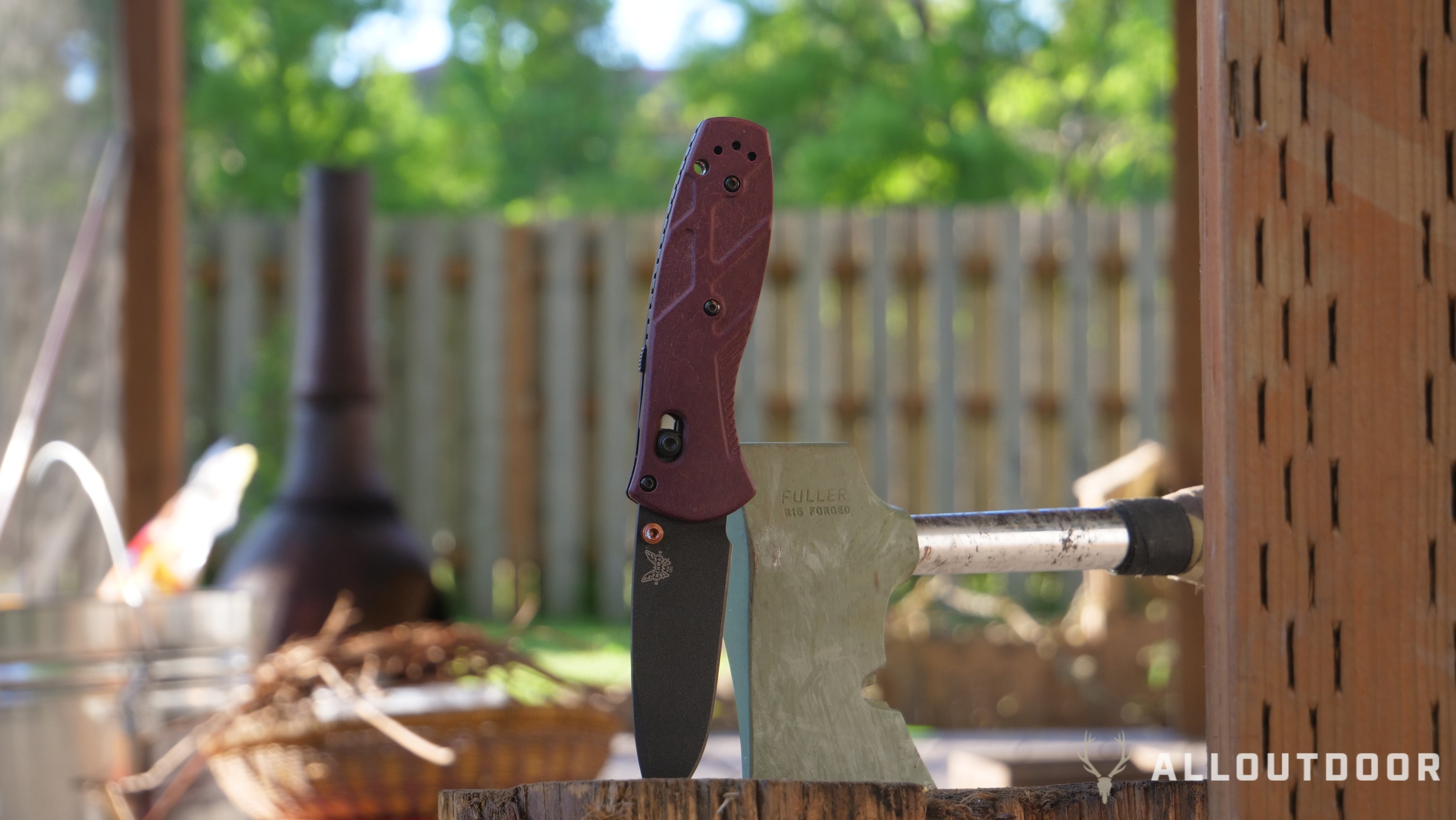 AllOutdoor Review: The Badass Benchmade Redstone Mini Barrage AllOutdoor Review: The Badass Benchmade Redstone Mini Barrage