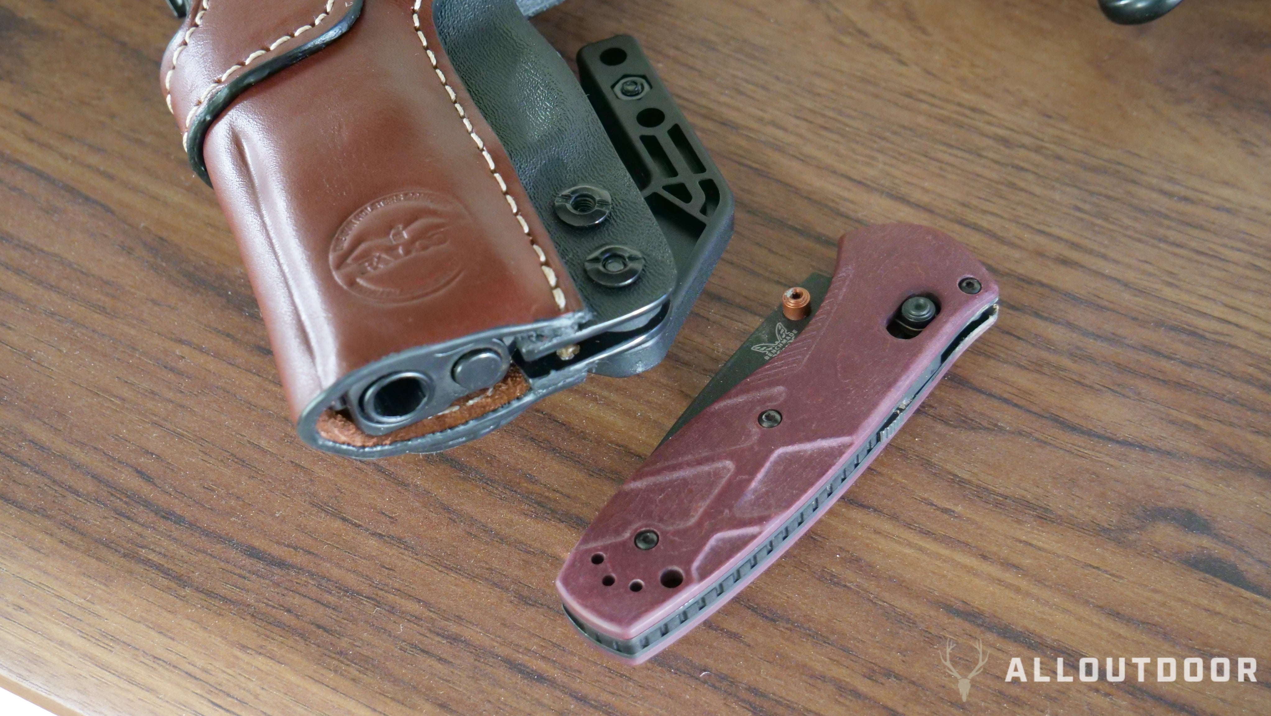 AllOutdoor Review: The Badass Benchmade Redstone Mini Barrage