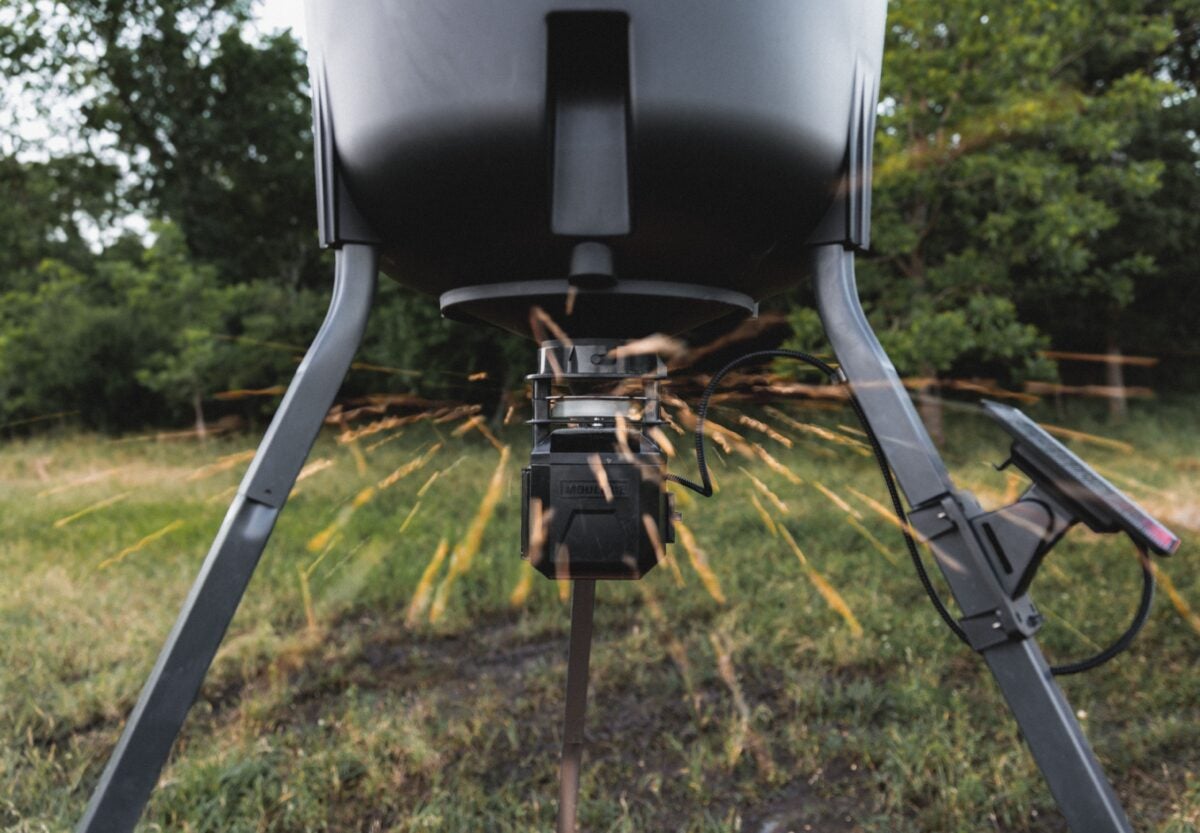 Moultrie Deer Feeder Pro III Moultrie Deer Feeder Pro III